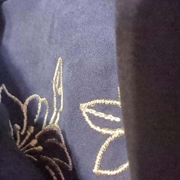 NWT FRENCH BAZAAR LARGE BALLOON SLEEVE EMBROIDERED TOP - Picture 11 of 11